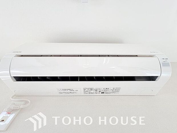 エアコンは空気を汚さず場所も取らないので、お部屋を広く使えます。設置工事などの初期費用がカットできるのは嬉しいですね。