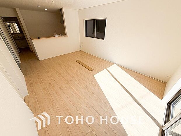 造りこんだ空間演出の妙が生み出す光と質のハーモニーはこの住宅のクオリティの良さを実感させてくれます。