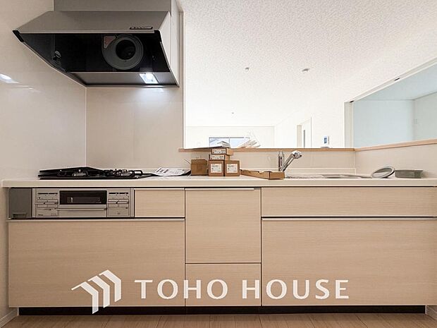 広々キッチンを採用。みんなで作った料理を召し上がりながらの会話は、どのような物になるのでしょうか。