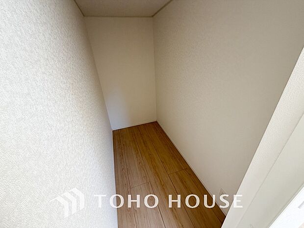 たっぷりと荷物が入るよう、ウォークインクローゼットを完備いたしました。