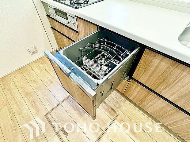 食洗機は家事の時間を短くできることがメリット。ビルトインタイプはキッチンをすっきりとみせてくれます。