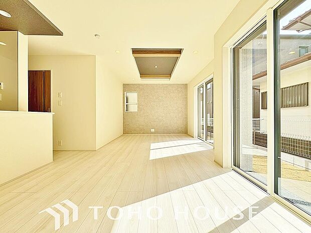 家は、ただ生活する場ではなく、笑顔の毎日、安らぎの日々のために、暮らしを愉しく、快適にする場所。