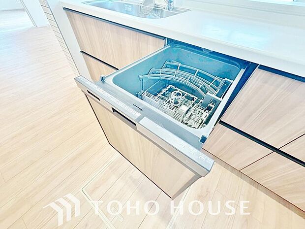 通常の手洗いでは使用出来ないほど高温のお湯や高圧水流を使うことにより汚れを効果的に落とすことができる。