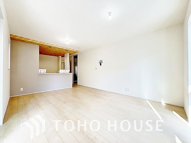 家は、ただ生活する場ではなく、笑顔の毎日、安らぎの日々のために、暮らしを愉しく、快適にする場所。