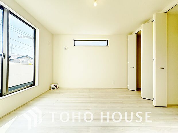 お子様の心と身体を見守る子供部屋として、小さな自立心を育むお部屋作りを見越してご覧下さい。