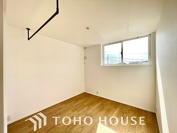 暖色系の照明は、心理的にも落ち着きを得られやすいそうです。