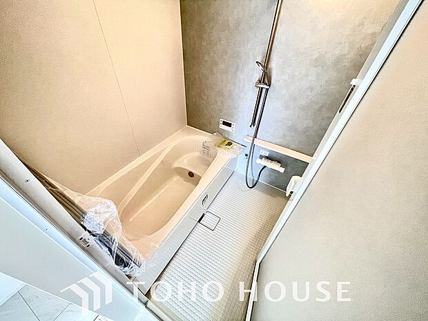心地よいバスタイムを演出する浴室はゆとりあるサイズを採用。