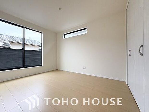 暖色系の照明は、心理的にも落ち着きを得られやすいそうです。