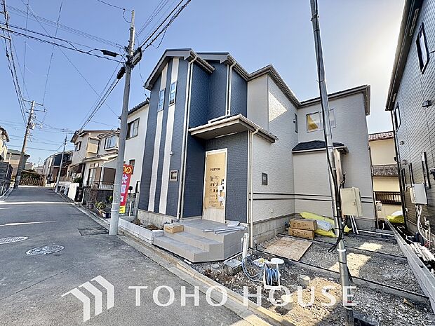 マンションとは違う敷地内駐車。ご主人様のお車のお手入れにも気合が入りますね。