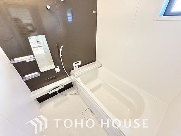 快適且つ清潔な空間を演出した浴室は一日の疲れを和らげ、心も体もオフになる時間を楽しむことが可能です。