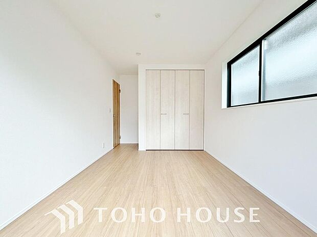 生活感を感じない空間では落ち着く事はできません。絶妙な雰囲気、配色、素材感を意識してコーディネート。