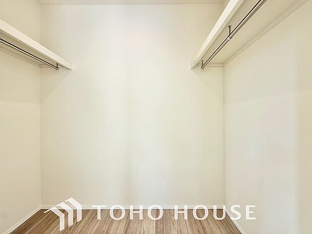 たっぷりと荷物を入るよう広々としたウォークインクローゼットを完備、使い勝手の良さを追求しております。