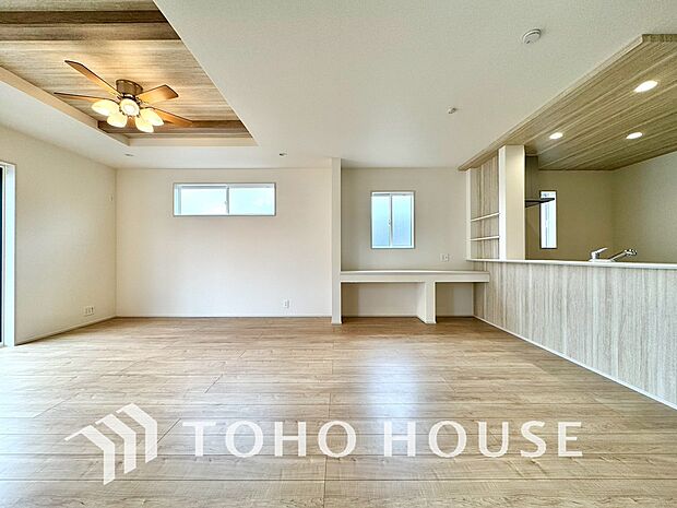 空気感という居心地の良いBGMは、暮らしのステージを彩り、心からのやすらぎと満足感を与えてくれます。