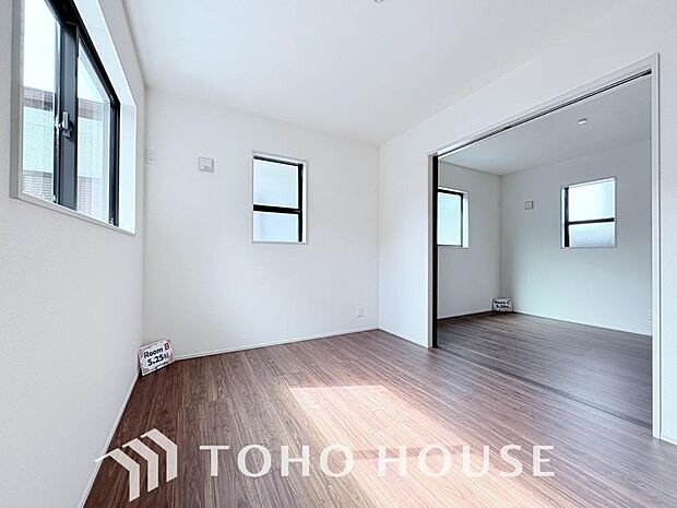 暖色系の照明は、心理的にも落ち着きを得られやすいそうです。