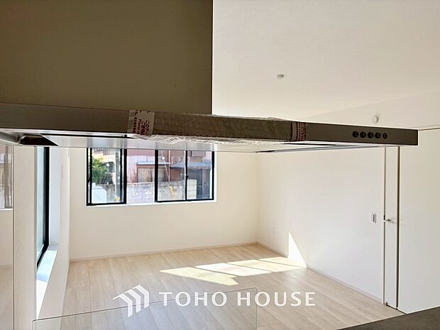 そのスタイリッシュな見た目からインテリアの一部としてもデザイン性が重視されてます。掃除のし易さも◎。