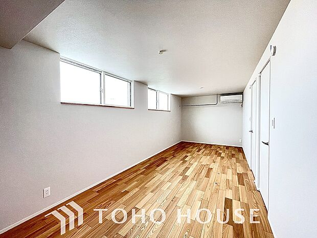 暖色系の照明は、心理的にも落ち着きを得られやすいそうです。