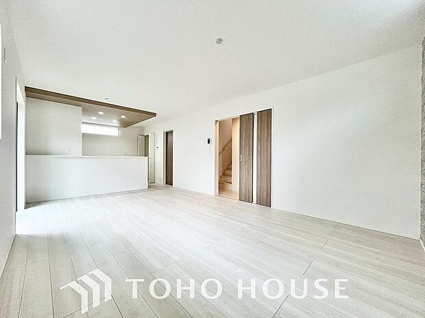 家は、ただ生活する場ではなく、笑顔の毎日、安らぎの日々のために、暮らしを愉しく、快適にする場所。