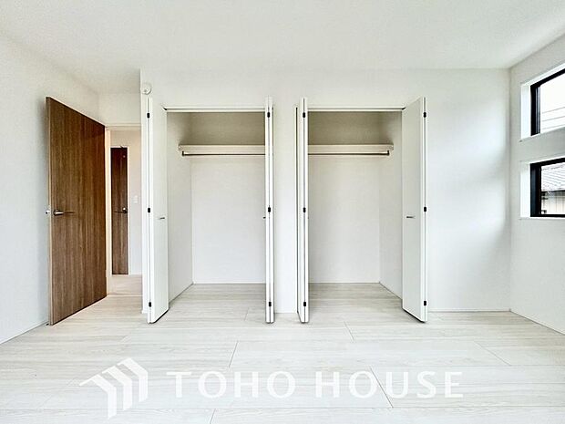 少しでも空いているスペースを収納にすることで、無駄のない空間を演出しております。