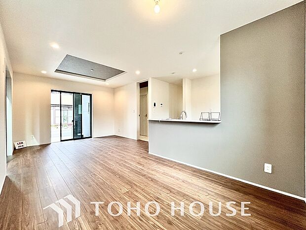 家は、ただ生活する場ではなく、笑顔の毎日、安らぎの日々のために、暮らしを愉しく、快適にする場所。