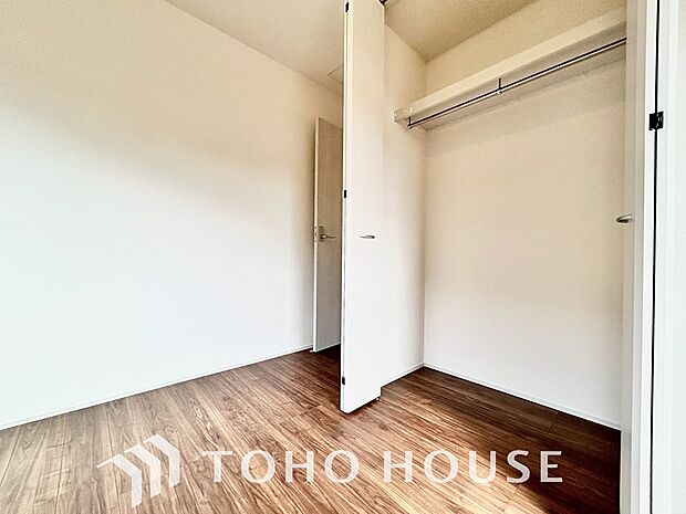 少しでも空いているスペースを収納にすることで、無駄のない空間を演出しております。