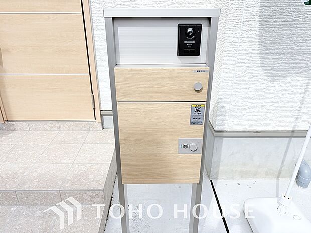 宅配ボックスは、ネットショッピングなどによって増加傾向の小型のお届け物の受け取りにができて便利です。