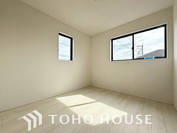 暖色系の照明は、心理的にも落ち着きを得られやすいそうです。