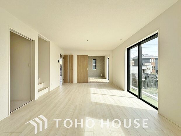 家は、ただ生活する場ではなく、笑顔の毎日、安らぎの日々のために、暮らしを愉しく、快適にする場所。