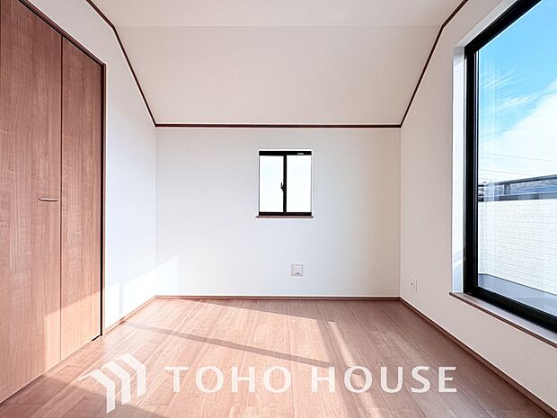 生活感を感じない空間では落ち着く事はできません。絶妙な雰囲気、配色、素材感を意識してコーディネート。