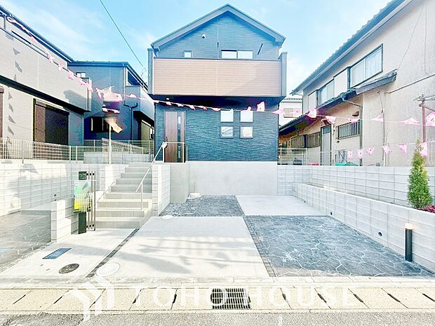 建物の居住性に拘った邸宅は「落ち着き」と「安らぎ」と「快適」を実現してくれます。