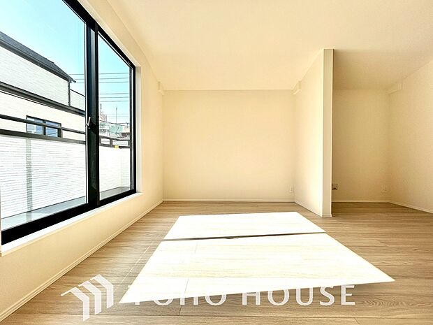 造りこんだ空間演出の妙が生み出す光と質のハーモニーはこの住宅のクオリティの良さを実感させてくれます。