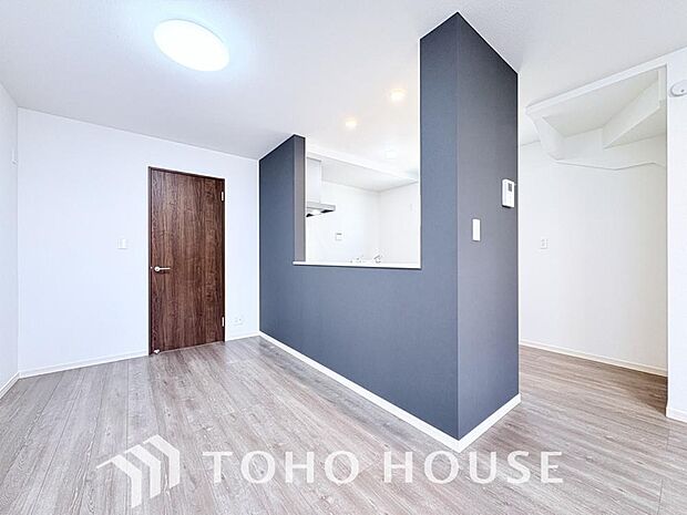 広々キッチンを採用。みんなで作った料理を召し上がりながらの会話は、どのような物になるのでしょうか。