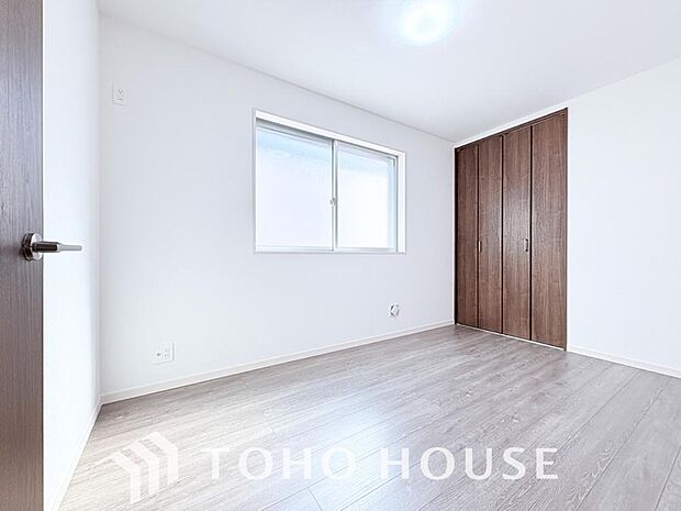 心と体をゆったりと安らげる主寝室。寝室のゆとりが大きい分だけ、暮らしの安らぎは深まります。