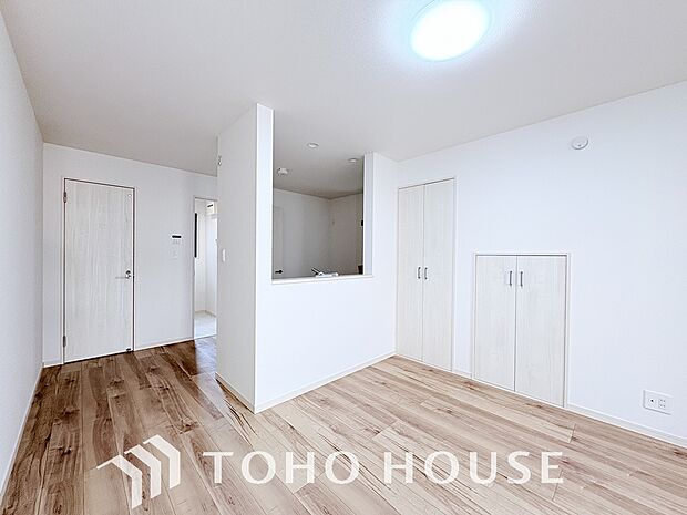 広々キッチンを採用。みんなで作った料理を召し上がりながらの会話は、どのような物になるのでしょうか。