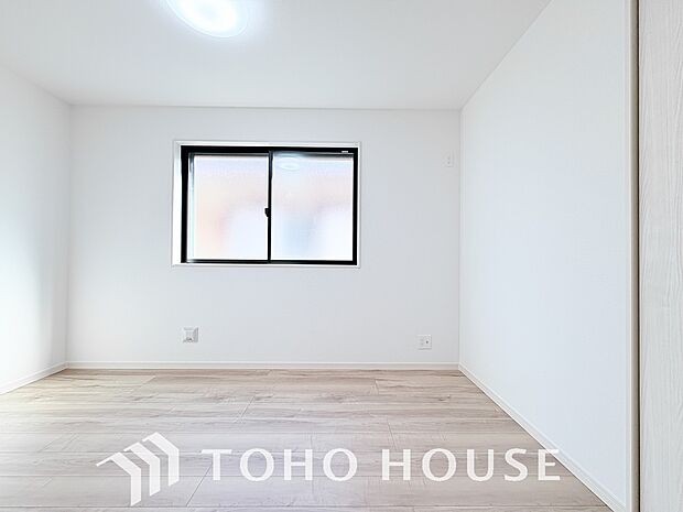 白を基調とした室内は、明るい住空間を造り出すだけでなく、清潔感をもたらしてくれます。