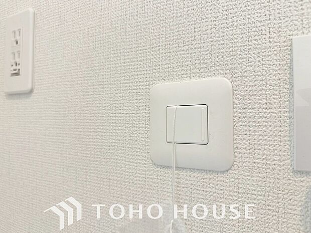 リビングには、ガスコックがございます。ガスファンヒーター等を利用する際にあると役立ちます。