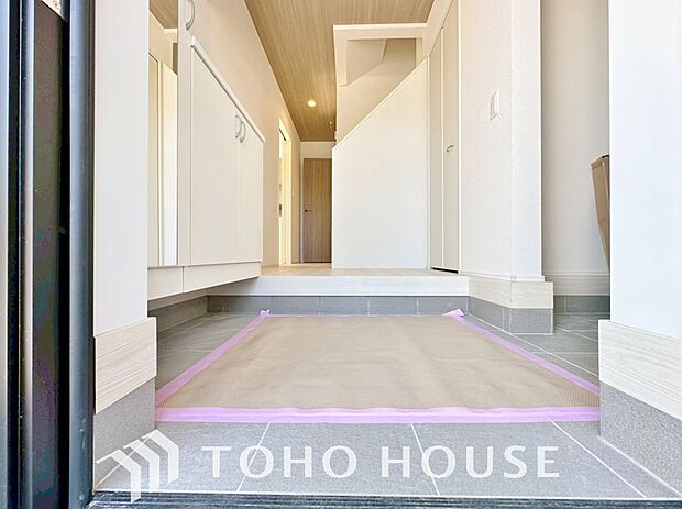 清潔感が溢れ、訪れる者すべてを「安らぎ」と「充実」で包み込みます。