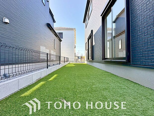 ここに住まう方々へ余すこと無く太陽の恵みを届けられるように計画・設計されております。