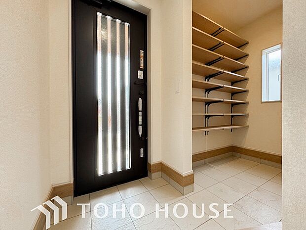 安らぎに満ちた生活空間を予感させる生活イメージが湧き出てきそうな物件です。