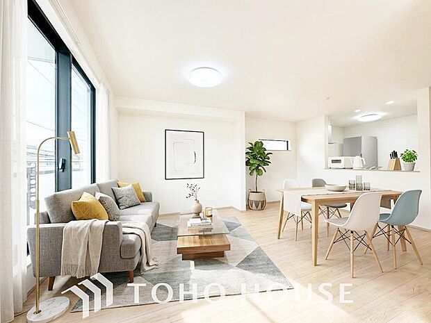 リビングも広く設け、訪れる人々を暖かく迎えてくれます。 ※家具・家電はCGです。