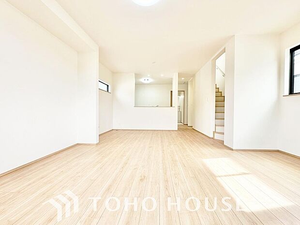 作り手の「気持ちの良いリビングでお過ごししていただきたい」という思いを感じさせます。