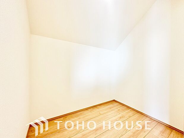 たっぷりと荷物が入るよう、ウォークインクローゼットを完備いたしました。