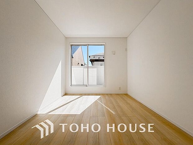 心と体をゆったりと安らげる主寝室。寝室のゆとりが大きい分だけ、暮らしの安らぎは深まります。