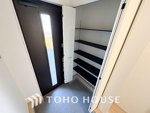 この場所には「希望」と「優越」で包み込んでくれる「特別」な空間があります。