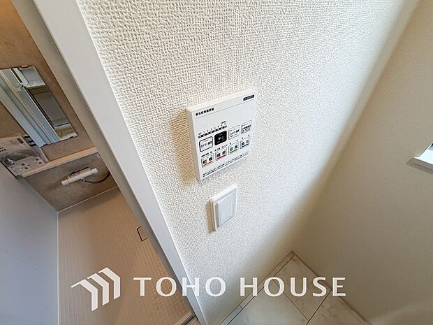 室内で洗濯物を乾かせるため人気の浴室乾燥機。カビの発生も抑えてくれます。