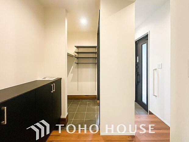 清潔感が溢れ、訪れる者すべてを「安らぎ」と「充実」で包み込みます。