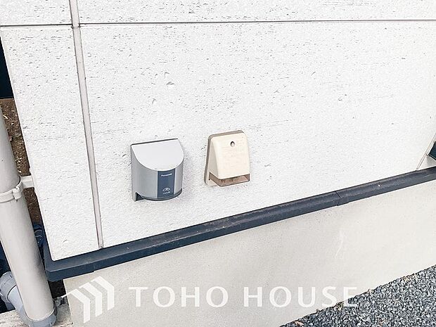 電気自動車用の充電設備が設置済みの物件。EV・PHVの普及に伴って各家庭への設置需要が高まってます。