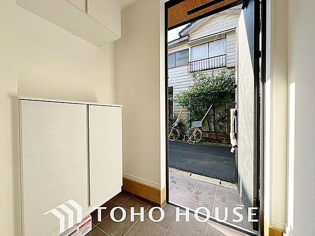 ダウンライトを使用しお洒落に演出。帰りたくなる家をテーマに設計。いつも「人」と「家」の間に・・・。