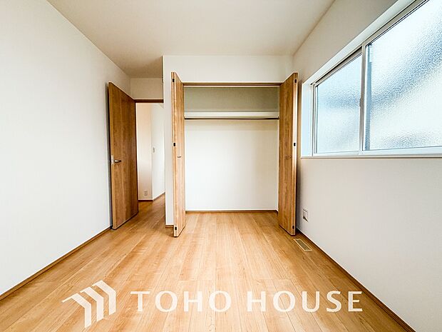 暖色系の照明は、心理的にも落ち着きを得られやすいそうです。