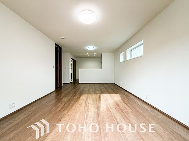 家は、ただ生活する場ではなく、笑顔の毎日、安らぎの日々のために、暮らしを愉しく、快適にする場所。