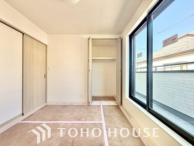 白を基調とした室内は、明るい住空間を造り出すだけでなく、清潔感をもたらしてくれます。